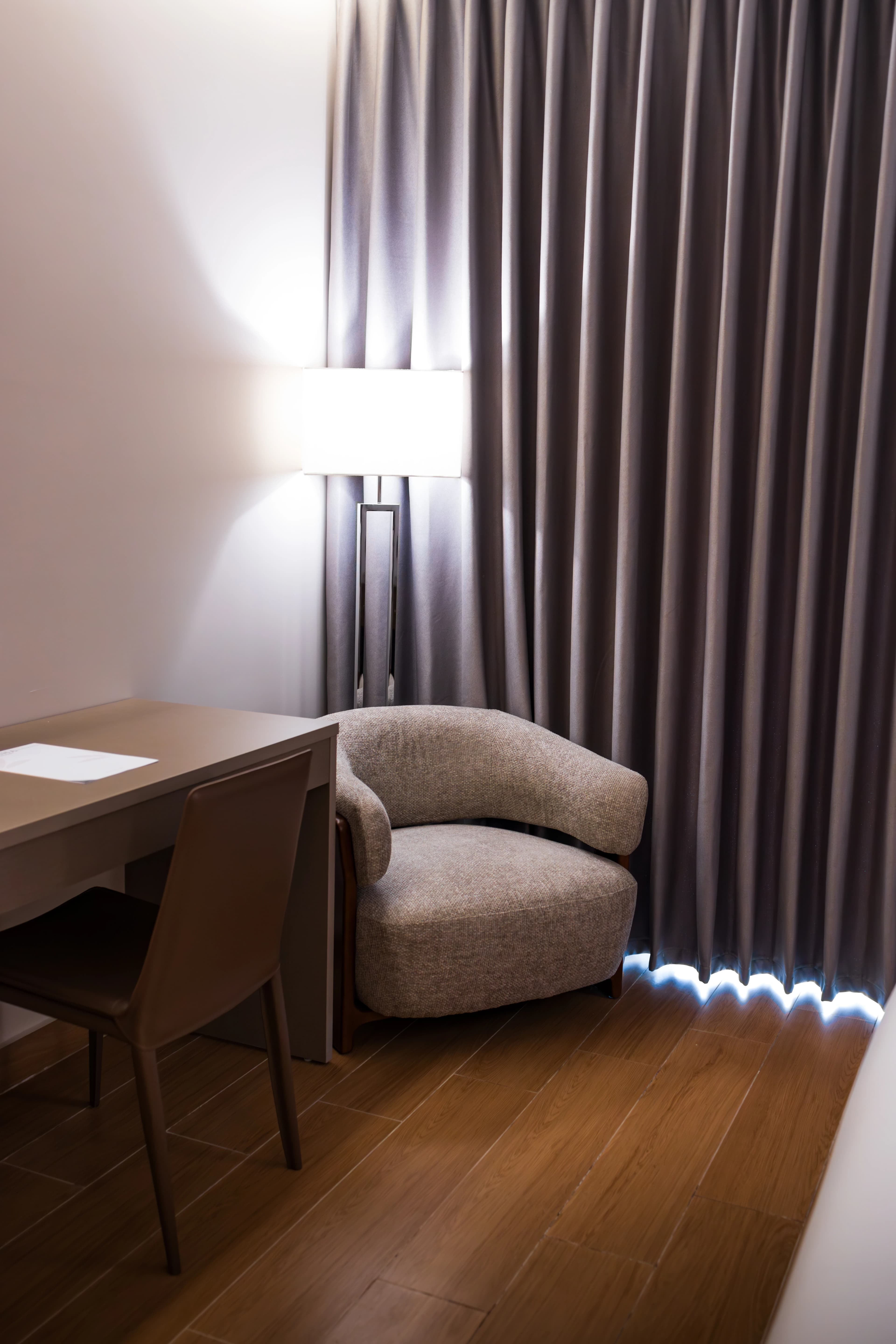 Suite reading corner