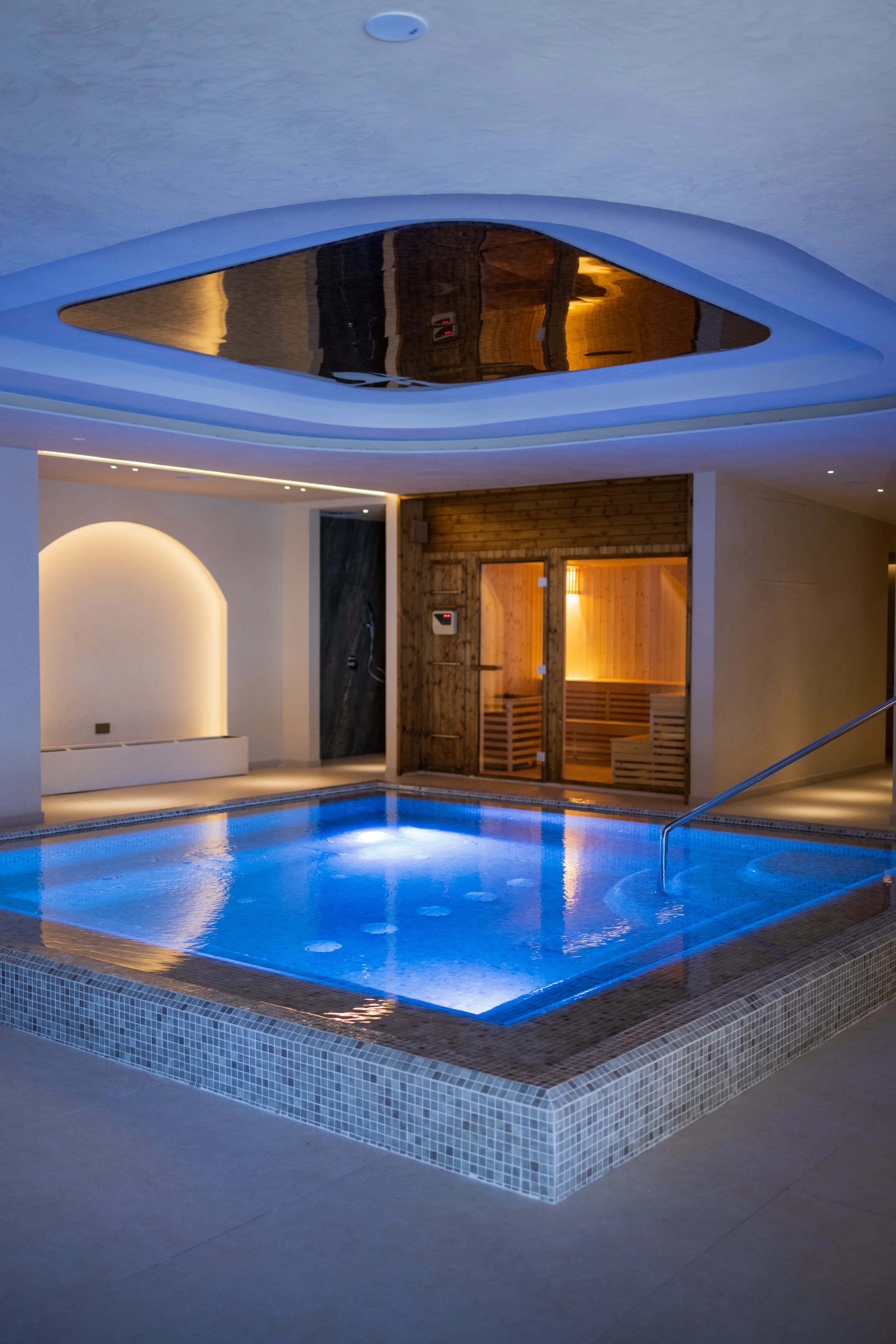 Indoor spa pool